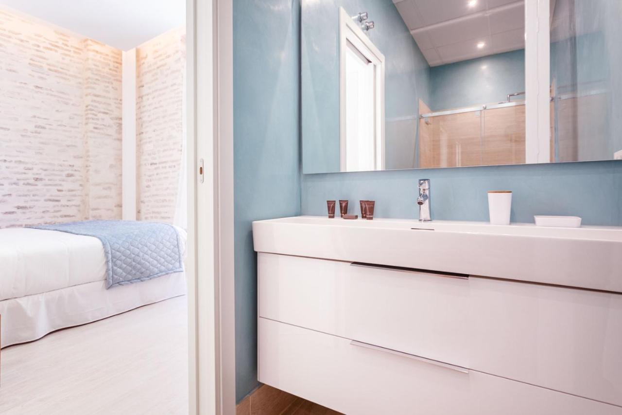 Vakantiehuis Espectacular Casa De 6 Dormitorios, 7 Banos Y 2 Terrazas Sevilla