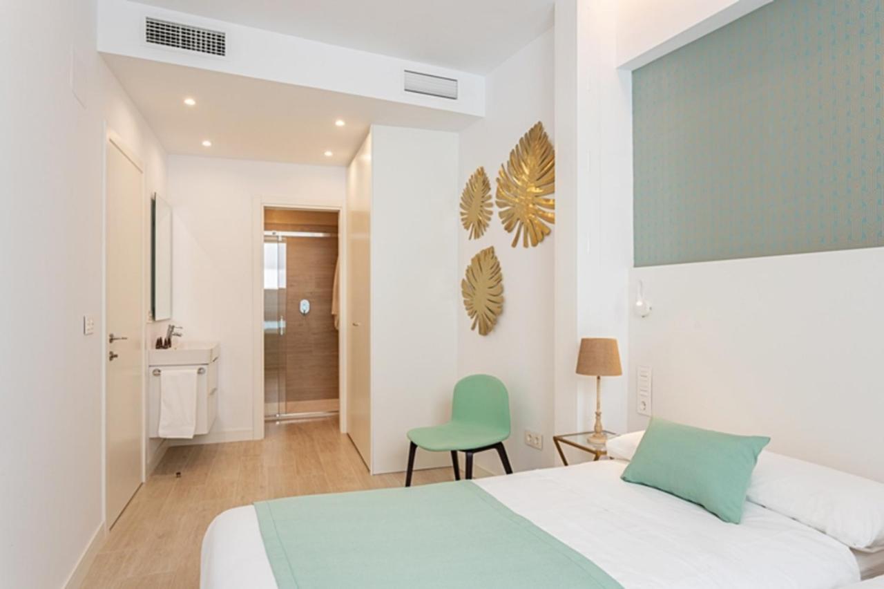 Espectacular Casa De 6 Dormitorios, 7 Banos Y 2 Terrazas Vakantiehuis Sevilla